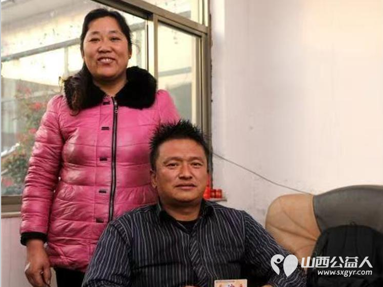 长治市小雨点公益志愿者协会思源分会组织志愿者带着驴肉、牛肉丸子、团子看望孤寡老人 - 第4张