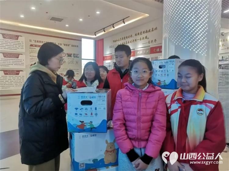 壹家人温暖长治18名困境儿童，长治市阳光困境儿童帮扶协会发放2024年度壹基金阳光长治温暖包 - 第5张