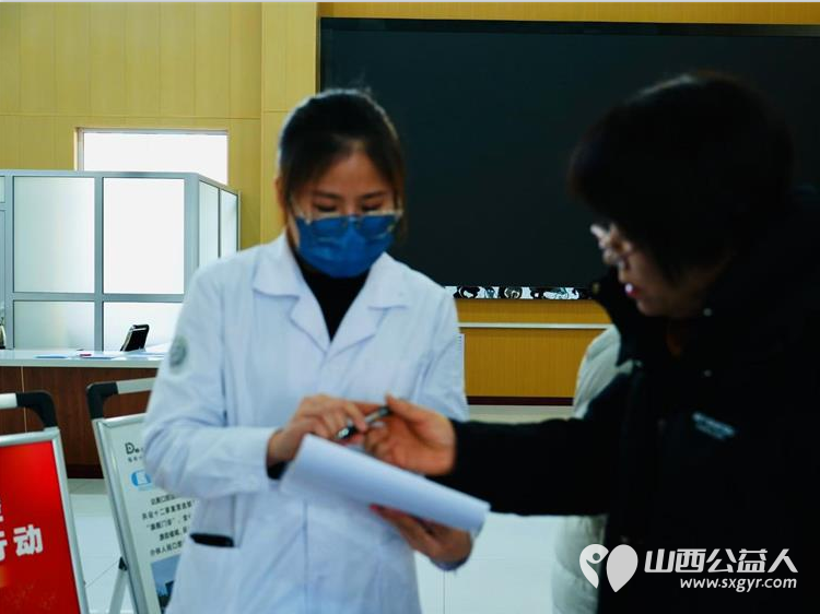 志愿服务进社区健康活动暖人心——介休市敬老协会志愿者2024年12月11日在西南街道新建西路社区为社区老人爱心理发健康义诊服务活动 - 第34张 - 山西公益人 志愿服务进社区健康活动暖人心——介休市敬老协会志愿者2024年12月11日在西南街道新建西路社区为社区老人爱心理发健康义诊服务活动 - 第34张