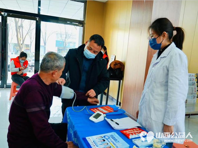 志愿服务进社区健康活动暖人心——介休市敬老协会志愿者2024年12月11日在西南街道新建西路社区为社区老人爱心理发健康义诊服务活动 - 第28张 - 山西公益人 志愿服务进社区健康活动暖人心——介休市敬老协会志愿者2024年12月11日在西南街道新建西路社区为社区老人爱心理发健康义诊服务活动 - 第28张