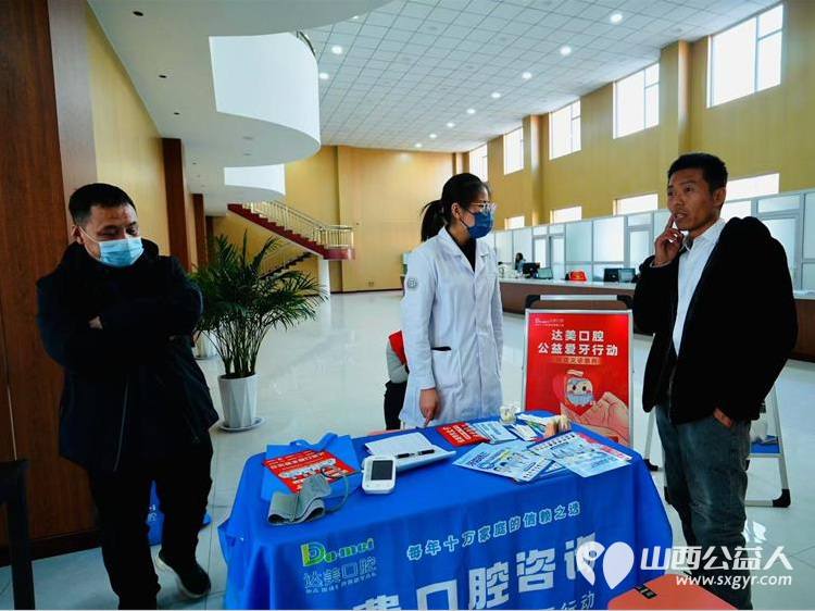 志愿服务进社区健康活动暖人心——介休市敬老协会志愿者2024年12月11日在西南街道新建西路社区为社区老人爱心理发健康义诊服务活动 - 第32张 - 山西公益人 志愿服务进社区健康活动暖人心——介休市敬老协会志愿者2024年12月11日在西南街道新建西路社区为社区老人爱心理发健康义诊服务活动 - 第32张