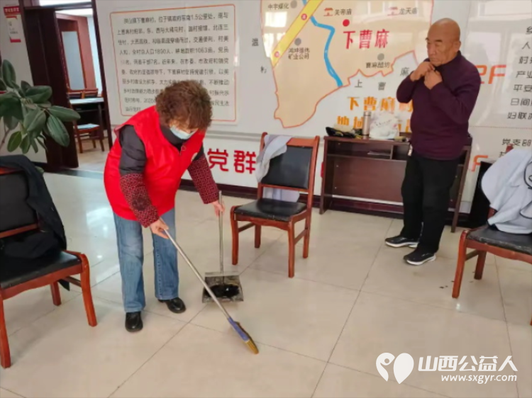 2024年12月14日介休市敬老协会敬老爱老助老行动走进洪山镇下曹麻村为老人爱心义剪理发 - 第7张 - 山西公益人 2024年12月14日介休市敬老协会敬老爱老助老行动走进洪山镇下曹麻村为老人爱心义剪理发 - 第7张