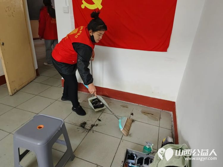 志愿服务进社区2024年12月18日介休市敬老协会走进东南街道南大街社区为社区老人爱心理发、健康义诊服务活动 - 第27张 - 山西公益人 志愿服务进社区2024年12月18日介休市敬老协会走进东南街道南大街社区为社区老人爱心理发、健康义诊服务活动 - 第27张