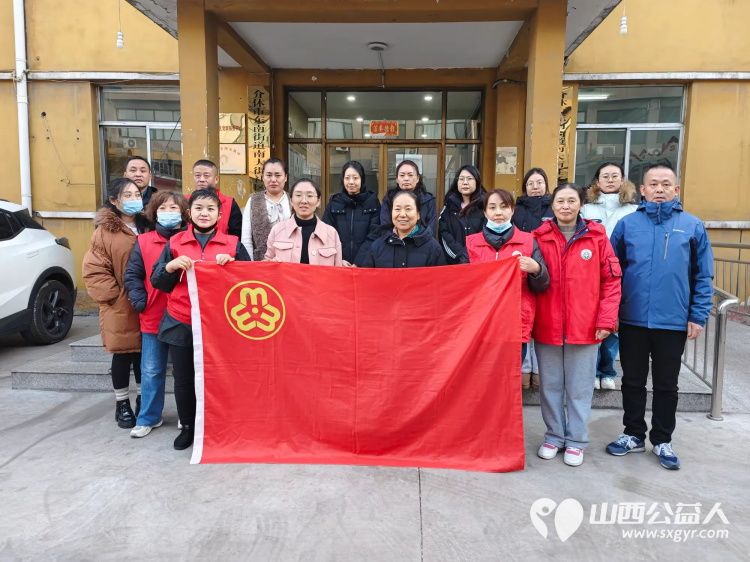 志愿服务进社区2024年12月18日介休市敬老协会走进东南街道南大街社区为社区老人爱心理发、健康义诊服务活动 - 第2张 - 山西公益人 志愿服务进社区2024年12月18日介休市敬老协会走进东南街道南大街社区为社区老人爱心理发、健康义诊服务活动 - 第2张