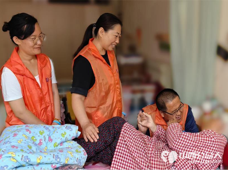 和我一起来做志愿者吧----山西正诚社会工作服务中心招募志愿者，邀请您来做老人心灵呵护服务的志愿者 - 第2张