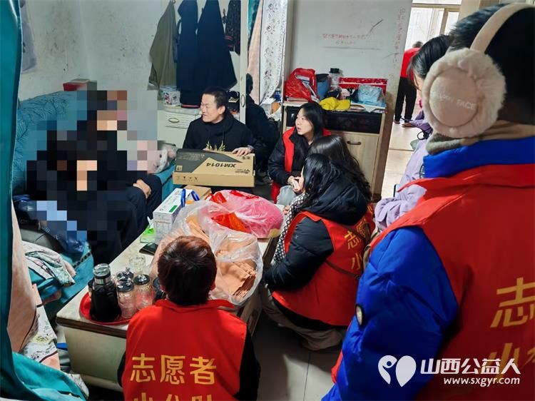 太原市志愿者小分队组织志愿者走进事实孤儿家庭用爱为孩子撑起了一片小小的天空 - 第4张 - 山西公益人 太原市志愿者小分队组织志愿者走进事实孤儿家庭用爱为孩子撑起了一片小小的天空 - 第4张