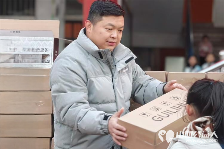 石楼县青年志愿者协会在石楼县继续开展让爱翻山越岭尝尝幸福的味道公益项目 - 第11张 - 山西公益人 石楼县青年志愿者协会在石楼县继续开展让爱翻山越岭尝尝幸福的味道公益项目 - 第11张