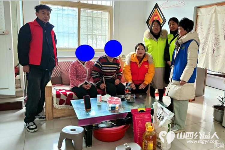 寒冬送温暖 情怀满晋城 晋城市绿丝带志愿者协会携手亿达新天地超市开展了送温暖慰问活动资助七岭店、孙村和泰森商贸区的二十户特困户 - 第10张