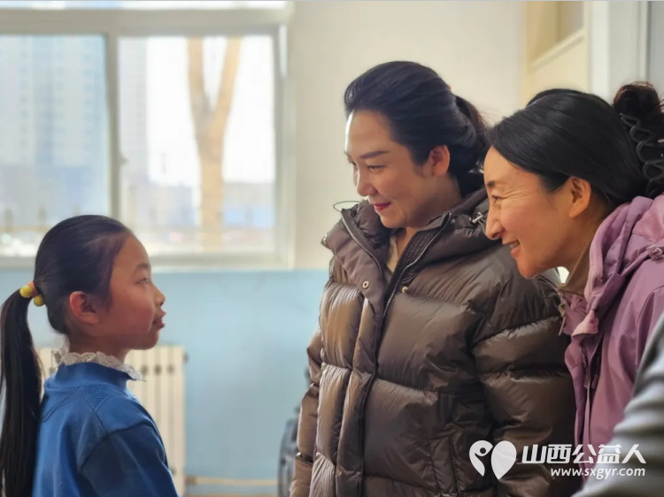 燃梦灵蛇扬帆起航----太原市儿童福利院欢庆元旦主题系列活动院领导和福利院孩子们欢聚一堂共度一个温馨难忘的迎新佳节 - 第2张