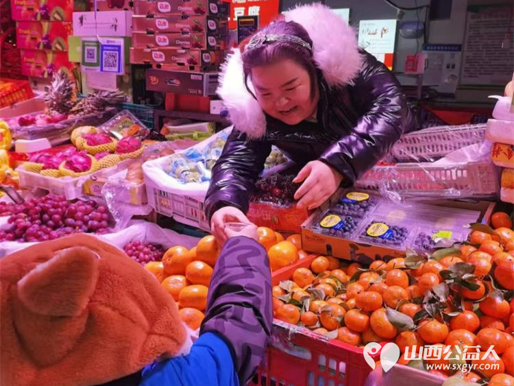 元旦,向城市问好!太原市儿童友好促进会举办益童暖城活动走上街头寻找奋斗在工作岗位的劳动者用一杯姜茶传递温暖让劳动者感受到被尊重与关怀 - 第17张 - 山西公益人 元旦,向城市问好!太原市儿童友好促进会举办益童暖城活动走上街头寻找奋斗在工作岗位的劳动者用一杯姜茶传递温暖让劳动者感受到被尊重与关怀 - 第17张