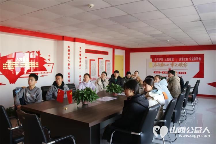 太原市成成中学等学校高一年级青年志愿者带着礼物与好奇来到太原市灵星社区服务中心看望孤独症孩子 - 第3张 - 山西公益人 太原市成成中学等学校高一年级青年志愿者带着礼物与好奇来到太原市灵星社区服务中心看望孤独症孩子 - 第3张