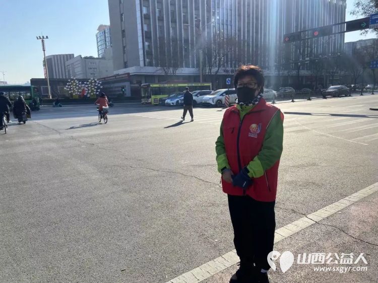 助力“最初中国·文明临汾”:临汾市护苗爱心志愿服务队在交通秩序整治中的志愿力量----水厂十字路口志愿服务队 - 第16张 - 山西公益人 助力“最初中国·文明临汾”:临汾市护苗爱心志愿服务队在交通秩序整治中的志愿力量----水厂十字路口志愿服务队 - 第16张