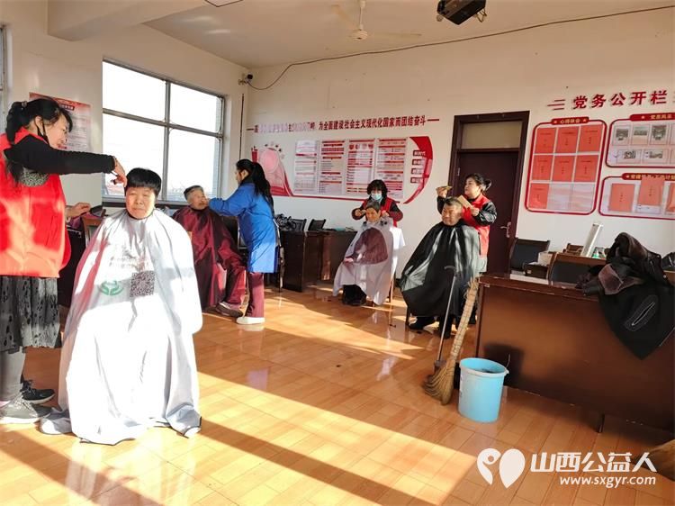 介休市敬老协会“孝善行”之敬老爱老助老行动2025年1月4日走进张兰镇田堡村服务老人 - 第8张 - 山西公益人 介休市敬老协会“孝善行”之敬老爱老助老行动2025年1月4日走进张兰镇田堡村服务老人 - 第8张