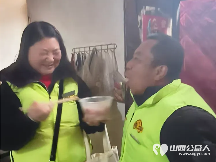 晋城市绿丝带志愿者协会走进陵川县夺火乡东掌村举办一月份集体生日会共同为寿星们庆祝生日 - 第18张