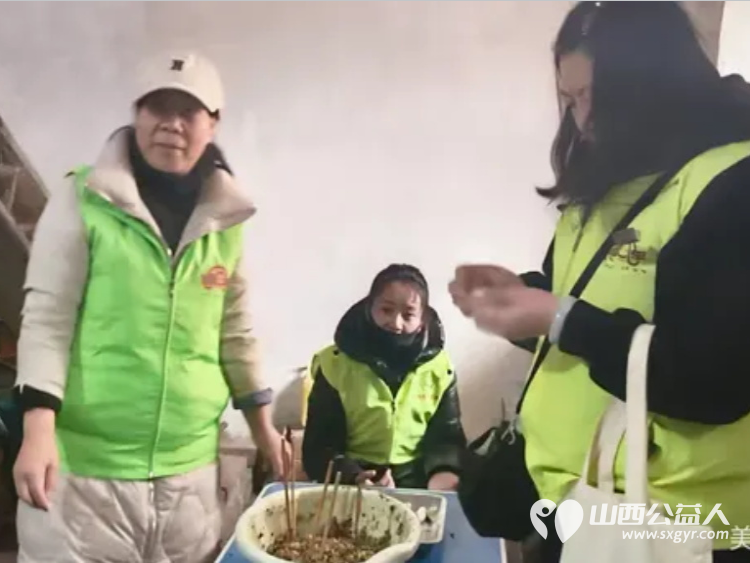 晋城市绿丝带志愿者协会走进陵川县夺火乡东掌村举办一月份集体生日会共同为寿星们庆祝生日 - 第9张