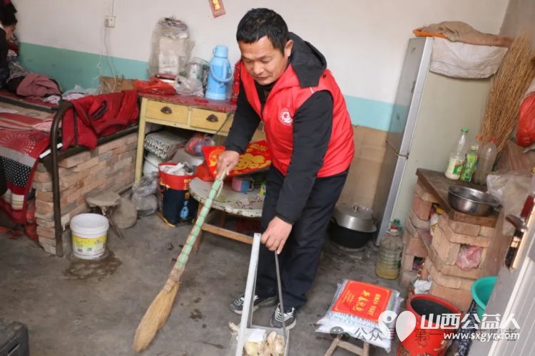 温暖过冬幸福过年盐湖区第一时间志愿者协会困难群众新春慰问活动在三路里镇正式拉开帷幕 - 第13张 - 山西公益人 温暖过冬幸福过年盐湖区第一时间志愿者协会困难群众新春慰问活动在三路里镇正式拉开帷幕 - 第13张