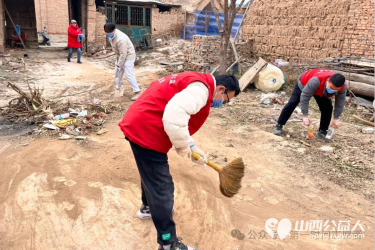 温暖过冬幸福过年盐湖区第一时间志愿者协会困难群众新春慰问活动在三路里镇正式拉开帷幕 - 第4张 - 山西公益人 温暖过冬幸福过年盐湖区第一时间志愿者协会困难群众新春慰问活动在三路里镇正式拉开帷幕 - 第4张