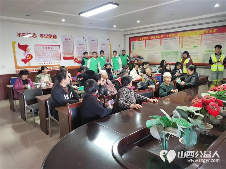 文水县妇联、县爱心帮扶志愿者协会志愿者向岳村社区老年人开展阿尔兹海默症知识宣讲活动 - 第1张 - 山西公益人 文水县妇联、县爱心帮扶志愿者协会志愿者向岳村社区老年人开展阿尔兹海默症知识宣讲活动 - 第1张