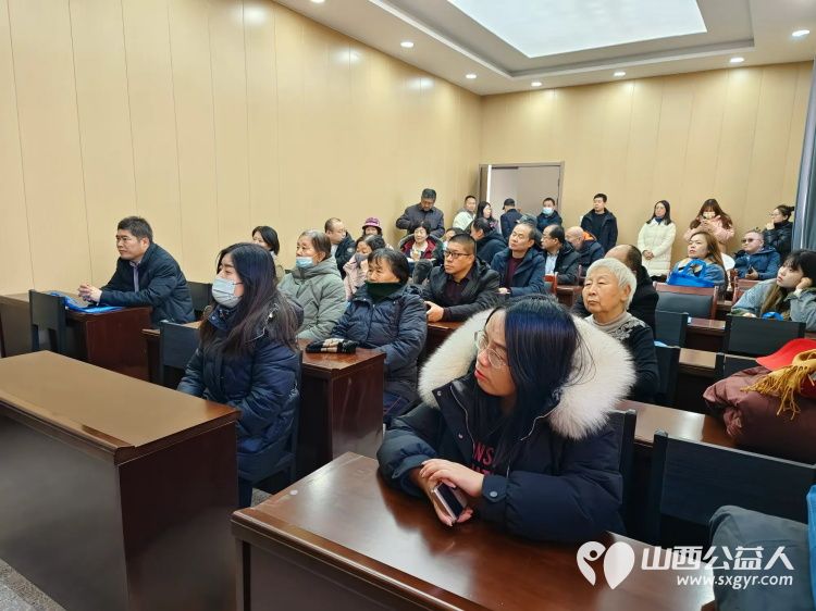 粥香飘万家传统暖人心----介休市敬老协会在西南街道办事处开展了腊八节熬制腊八粥包团圆饺子写春联纳福办公益讲座开展健康义诊理发等活动 - 第15张 - 山西公益人 粥香飘万家传统暖人心----介休市敬老协会在西南街道办事处开展了腊八节熬制腊八粥包团圆饺子写春联纳福办公益讲座开展健康义诊理发等活动 - 第15张