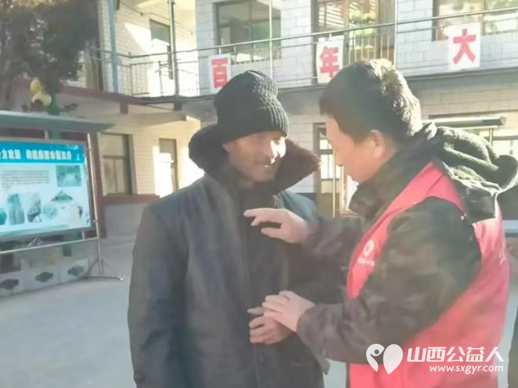 新年送祝福爱心传天下 长治圆梦公益协会志愿者走进了壶关县双井村为这里的孤寡老人们送上了一份特别的节日礼物 - 第12张 - 山西公益人 新年送祝福爱心传天下 长治圆梦公益协会志愿者走进了壶关县双井村为这里的孤寡老人们送上了一份特别的节日礼物 - 第12张