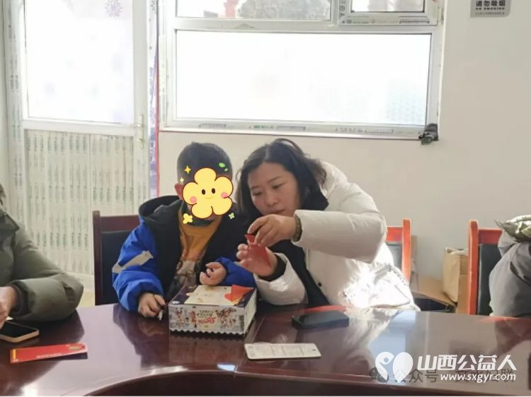 爱心妈妈在行动 中国妇女报和山西省妇联的爱心妈妈们在文水县南武小学开展把爱带回家同心护成长活动 - 第7张