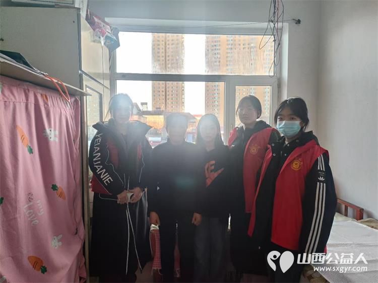 山西省寿阳卡卡公益协会在春节前携手志愿者美玲慰问十一户特殊家庭 - 第6张