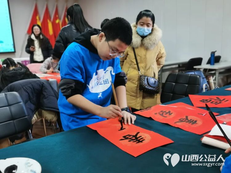 书墨飘香共迎新春----亲子快乐联盟太原站儿童友好迎新纳福系列活动在杏花岭区山河村圆满落幕 - 第6张
