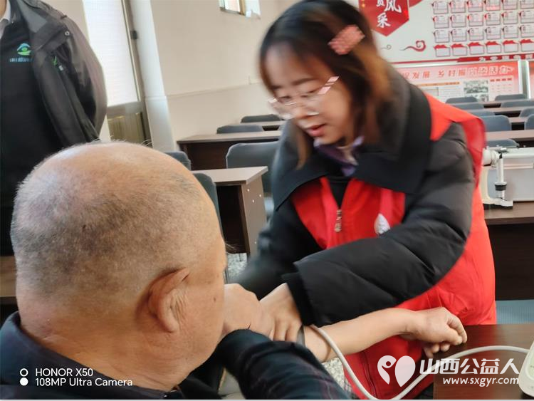 介休市敬老协会敬老爱老助老行动2025年1月18日走进绵山镇常乐村为村里60岁以上所有老人爱心理发 - 第20张 - 山西公益人 介休市敬老协会敬老爱老助老行动2025年1月18日走进绵山镇常乐村为村里60岁以上所有老人爱心理发 - 第20张