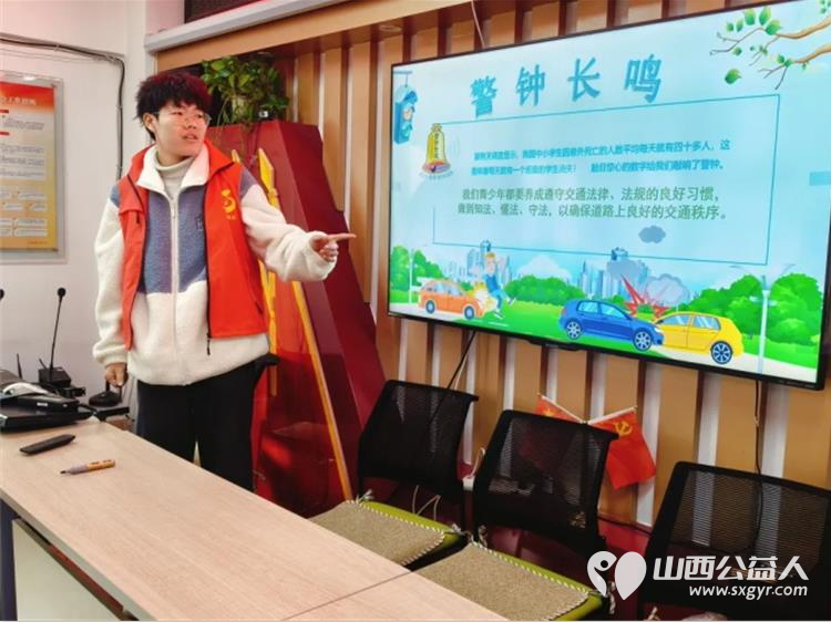 临汾市铁路东街道康庄社区开展寒假缤纷假期公益课堂志愿活动临汾市护苗爱心志愿服务队在本期公益辅导班中做辅导 - 第5张