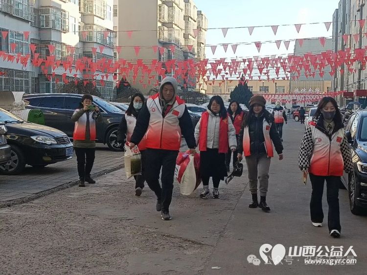 来自正能量公益志愿服务天津河东联络站的爱心天津河东联络站的志愿者来到山西省五台县开展暖心慰问活动慰问16户孤寡及残障人士 - 第2张