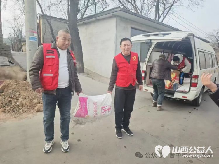 晋中市义工协会开展结对帮扶.新春走基层关爱困难群体志愿服务活动分17个新春志愿小组给全市特殊人群家庭送上米面油 - 第9张