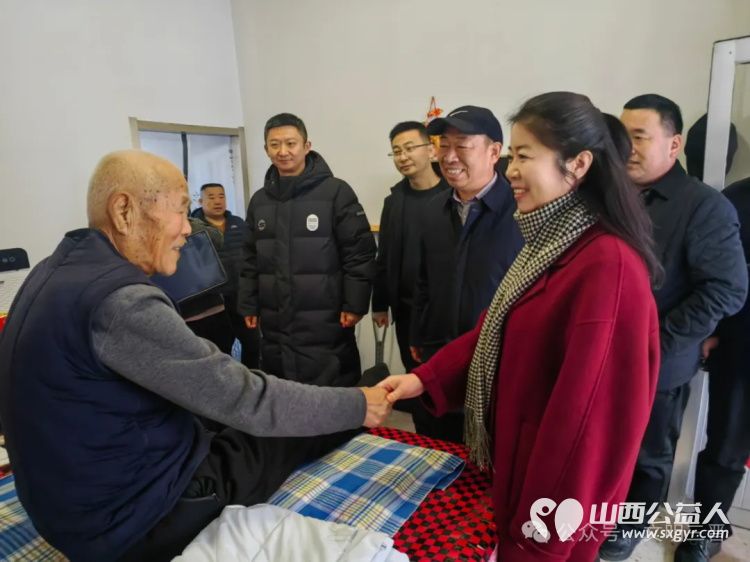 忻府区和平街道春节前对辖区生活困难老党员、困难群众、退役军人进行了走访慰问 - 第1张