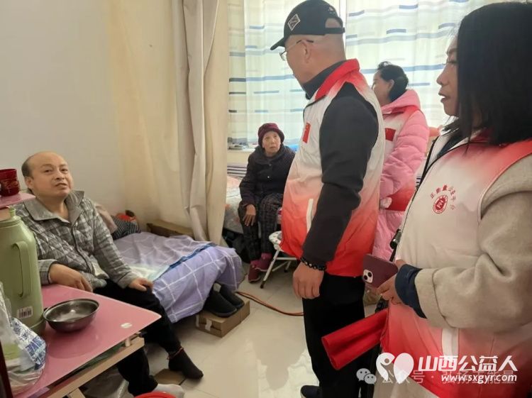 新春送温暖传递正能量 长治市正能量公益协会、潞州区办事处、志愿者团队一队联合开展了2025暖冬行动慰问困难群众公益活动 - 第14张