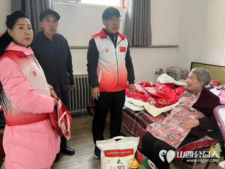 新春送温暖传递正能量 长治市正能量公益协会、潞州区办事处、志愿者团队一队联合开展了2025暖冬行动慰问困难群众公益活动 - 第6张