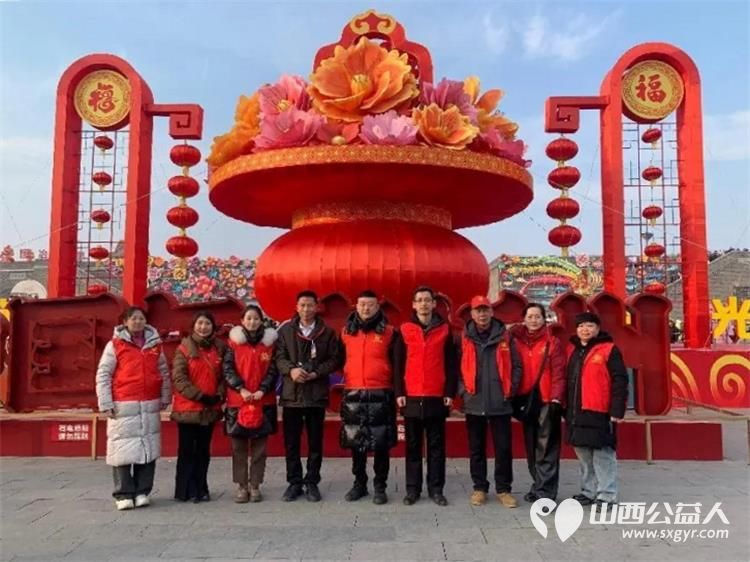 为旅游添彩让城市更美----忻州市经济开发区志愿巡防团组织志愿者进古城志愿服务维护秩序当好旅游向导 - 第2张 - 山西公益人 为旅游添彩让城市更美----忻州市经济开发区志愿巡防团组织志愿者进古城志愿服务维护秩序当好旅游向导 - 第2张
