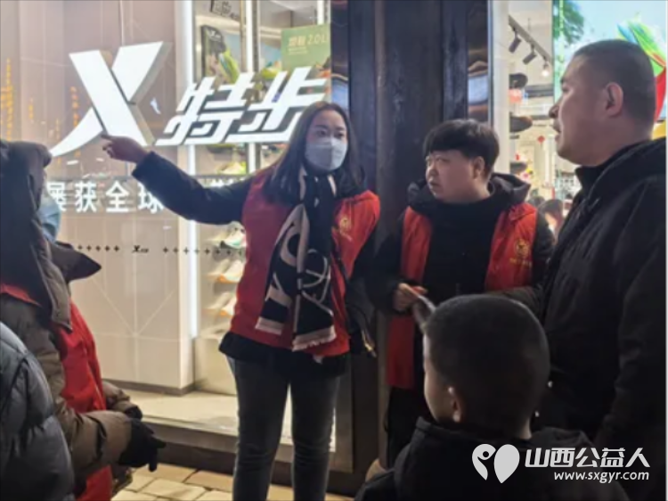 为旅游添彩让城市更美----忻州市经济开发区志愿巡防团组织志愿者进古城志愿服务维护秩序当好旅游向导 - 第11张 - 山西公益人 为旅游添彩让城市更美----忻州市经济开发区志愿巡防团组织志愿者进古城志愿服务维护秩序当好旅游向导 - 第11张