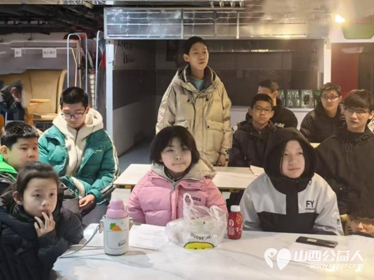 太原市志愿者小分队组织志愿者看电影《高山下的花环》缅怀先烈伟绩传承英雄精神主题教育活动 - 第9张