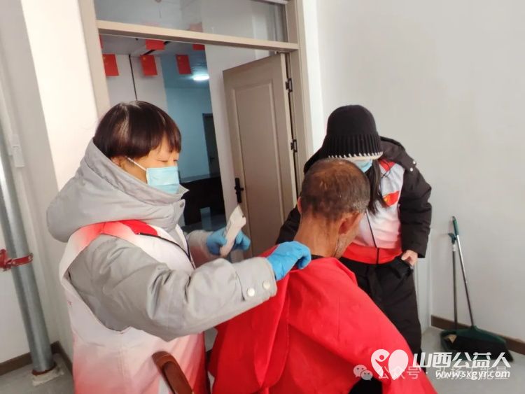 敬老爱老献爱心温情满满元宵节 正能量公益山西五台县西米社区志愿服务队组织了元宵节送温暖活动齐聚东冶怡康老年养护院与老人们共庆元宵佳节 - 第14张 - 山西公益人 敬老爱老献爱心温情满满元宵节 正能量公益山西五台县西米社区志愿服务队组织了元宵节送温暖活动齐聚东冶怡康老年养护院与老人们共庆元宵佳节 - 第14张