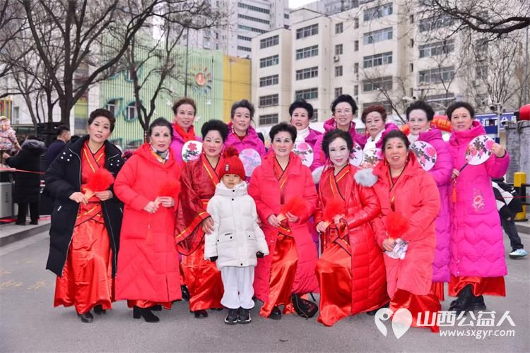 太原市山泉合唱艺术团参加太原市庙前街道欢庆正月十五活动献上了精彩的演出 - 第2张 - 山西公益人 太原市山泉合唱艺术团参加太原市庙前街道欢庆正月十五活动献上了精彩的演出 - 第2张