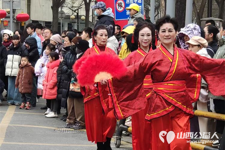 太原市山泉合唱艺术团参加太原市庙前街道欢庆正月十五活动献上了精彩的演出 - 第9张 - 山西公益人 太原市山泉合唱艺术团参加太原市庙前街道欢庆正月十五活动献上了精彩的演出 - 第9张