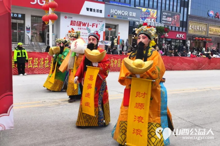 欢欢喜喜闹元宵 晋中市太谷区心连心志愿者协会救援队护航节日安全确保社火表演队伍顺利通行 - 第11张 - 山西公益人 欢欢喜喜闹元宵 晋中市太谷区心连心志愿者协会救援队护航节日安全确保社火表演队伍顺利通行 - 第11张