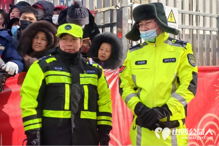 欢欢喜喜闹元宵 晋中市太谷区心连心志愿者协会救援队护航节日安全确保社火表演队伍顺利通行 - 第15张 - 山西公益人 欢欢喜喜闹元宵 晋中市太谷区心连心志愿者协会救援队护航节日安全确保社火表演队伍顺利通行 - 第15张