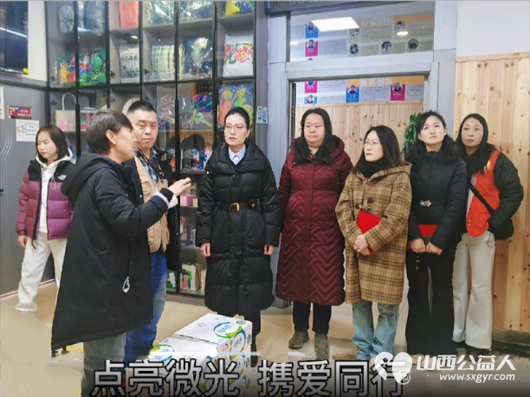 太原市杏花岭区大北门西社区 工商银行太原分行团委以及解放路支行的志愿者一同到太原市安健儿公益服务中心看望心青年们 - 第2张 - 山西公益人 太原市杏花岭区大北门西社区 工商银行太原分行团委以及解放路支行的志愿者一同到太原市安健儿公益服务中心看望心青年们 - 第2张