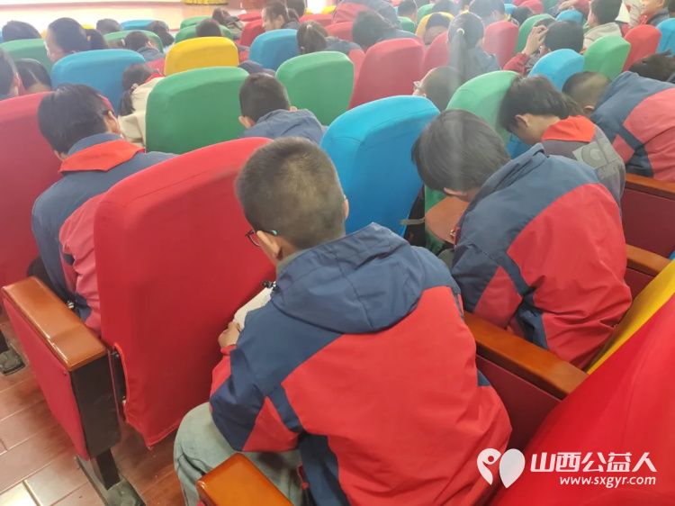 三晋爱心妈妈牵手计划 运城市爱心驿站社会工作服务中心在舜帝复旦示范小学开展盐湖区儿童心理团体辅导活动 - 第6张