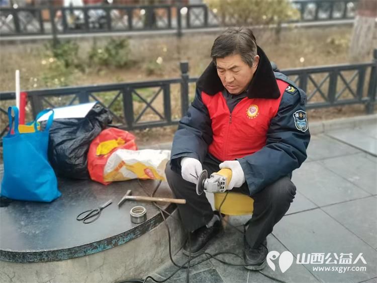 太原烛光志愿服务中心参加杏花岭区学雷锋纪念日 文明实践我是行动者主题活动暨“暖心杏花”全域文明实践月活动启动仪式 - 第7张