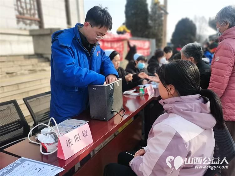 学习雷锋好榜样 3月4日上午太原市兴安社区广泛宣传发动群众开展了一场有温度有烟火气的公益集市活动 - 第13张 - 山西公益人 学习雷锋好榜样 3月4日上午太原市兴安社区广泛宣传发动群众开展了一场有温度有烟火气的公益集市活动 - 第13张