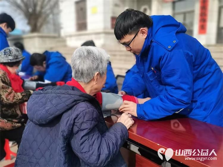 学习雷锋好榜样 3月4日上午太原市兴安社区广泛宣传发动群众开展了一场有温度有烟火气的公益集市活动 - 第12张 - 山西公益人 学习雷锋好榜样 3月4日上午太原市兴安社区广泛宣传发动群众开展了一场有温度有烟火气的公益集市活动 - 第12张