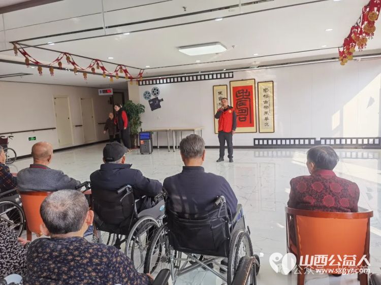 传承雷锋精神绽放时代光芒----学雷锋日太原市小返小学学生走进太原市杏花岭区比家美慈爱养护院慰问老人 - 第8张 - 山西公益人 传承雷锋精神绽放时代光芒----学雷锋日太原市小返小学学生走进太原市杏花岭区比家美慈爱养护院慰问老人 - 第8张