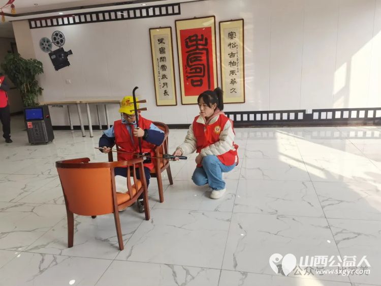 传承雷锋精神绽放时代光芒----学雷锋日太原市小返小学学生走进太原市杏花岭区比家美慈爱养护院慰问老人 - 第2张 - 山西公益人 传承雷锋精神绽放时代光芒----学雷锋日太原市小返小学学生走进太原市杏花岭区比家美慈爱养护院慰问老人 - 第2张