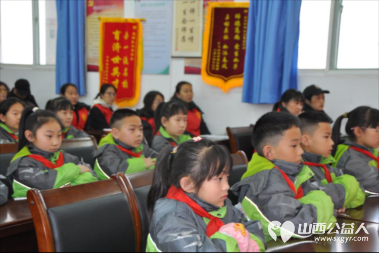 临汾市尧都区冶建学校举行2025年学雷锋活动启动仪式激励全体师生将雷锋精神融入日常 - 第5张